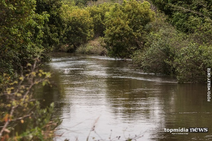 Parque turístico tem preferência sobre vias alagadas