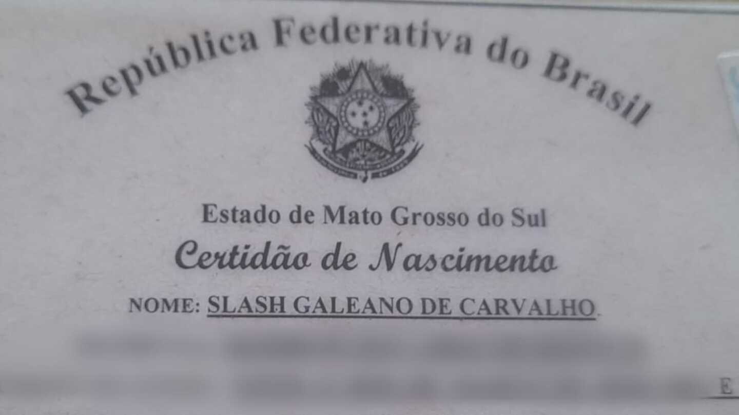 O pequeno, hoje com 11 anos, gosta de ouvir as m&uacute;sicas da banda