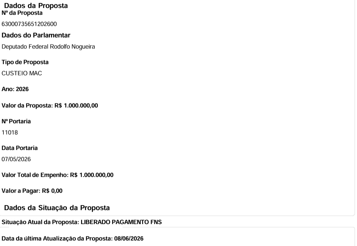 Vereadora dá pito em deputado