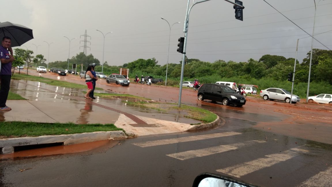 Chuva Forte Desta Quarta Feira Piorou Trânsito Da Capital Que Já Sofre Com Buracos Portal Top 