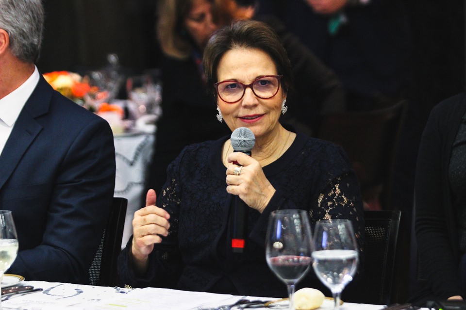 Ministra Tereza Cristina é eleita 'bombeira' do governo 